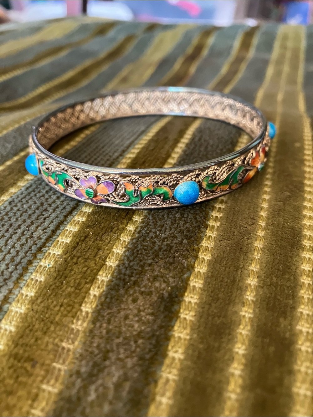 Vintage Art Deco Chinese Enamel Cloisonné Flowers Cabochons Bangle Bracelet.
